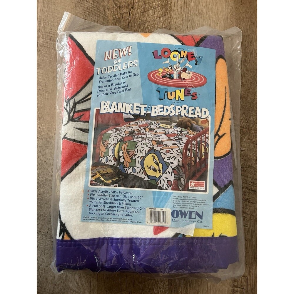 Vintage Looney Tunes  Owen Warner Bros 1992 Toddler Blanket Bedspread 45 X 60